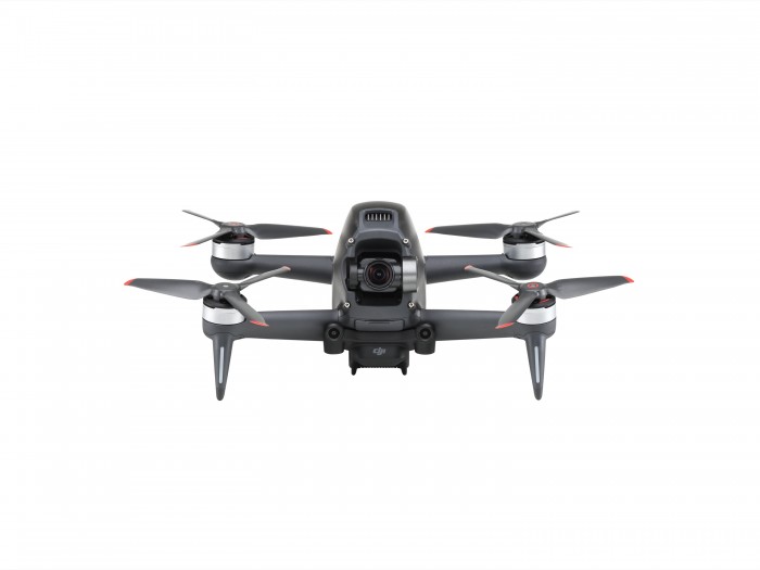 DJI FPV Drohne mit Brille und rasanter Geschwindigkeit